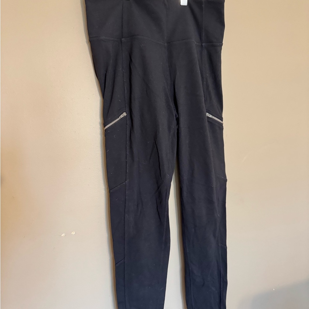 Athleta Black Leggings with side zipper pockets